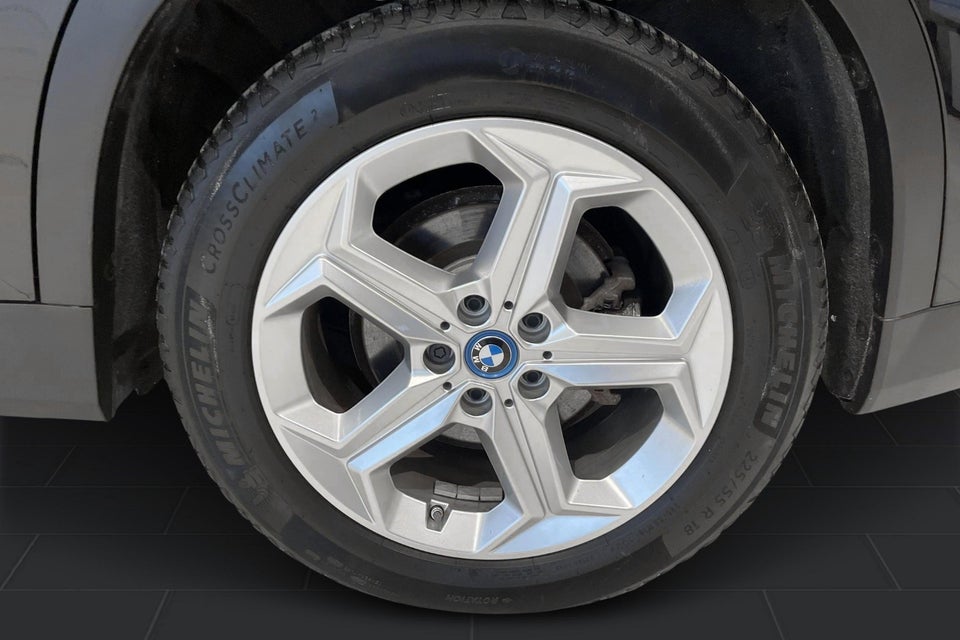 BMW iX1 xDrive30 X-Line 5d