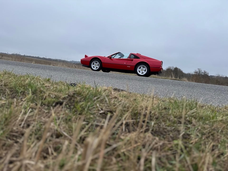 Ferrari 328 3,2 GTS 2d