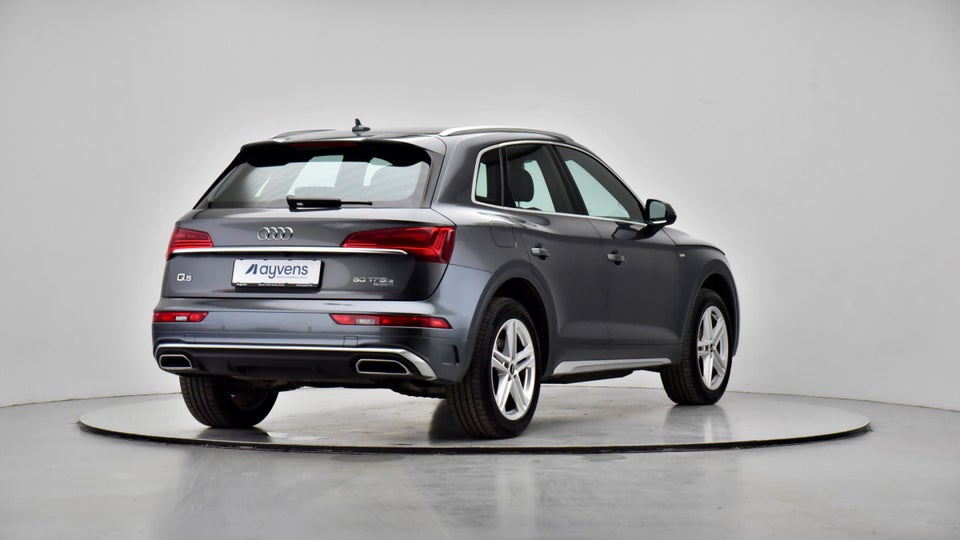 Audi Q5 50 TFSi e S-line quattro S-tr. 5d