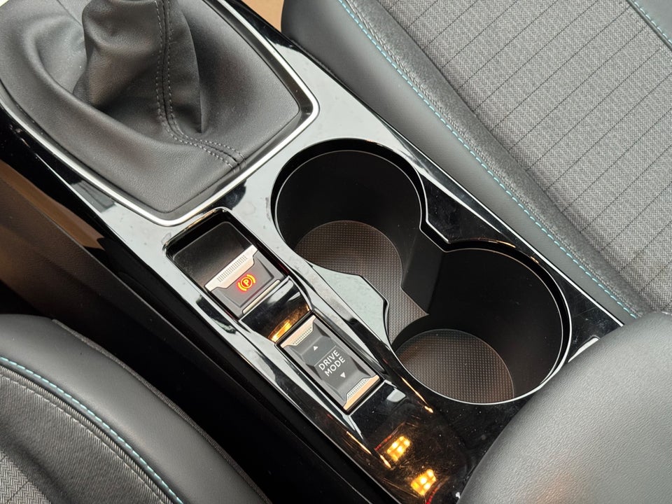 Peugeot 208 1,5 BlueHDi 100 Edition:210+ 5d