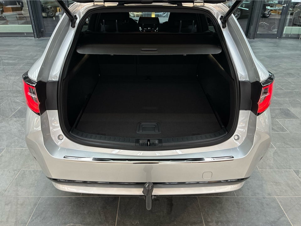 Toyota Corolla 1,8 Hybrid Essential Comfort Touring Sports MDS 5d