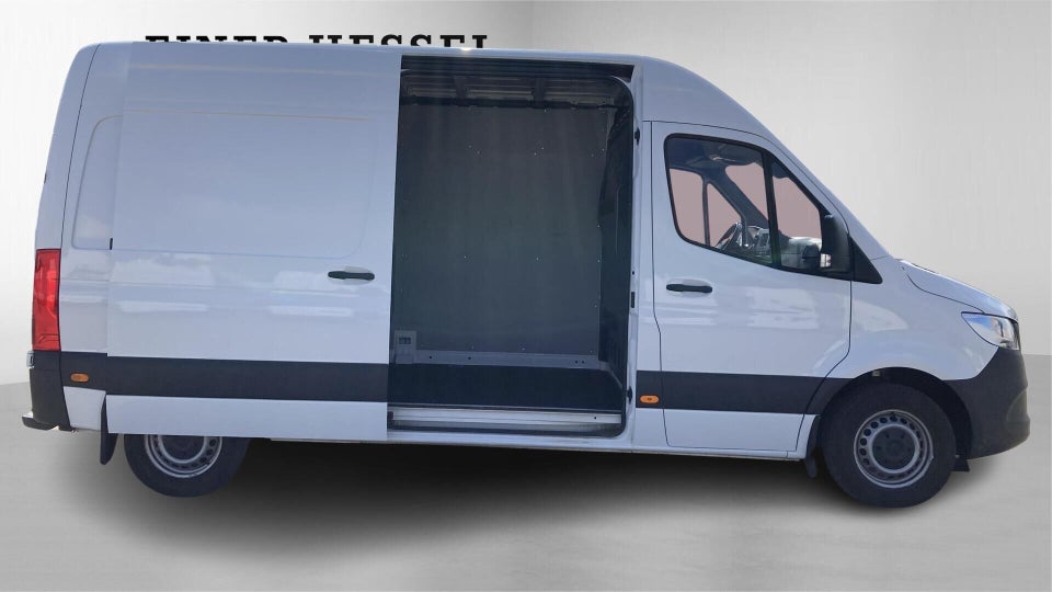 Mercedes Sprinter 215 2,0 CDi A2 Kassevogn aut. FWD