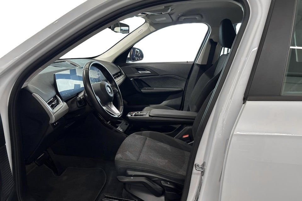 BMW iX1 xDrive30 X-Line 5d