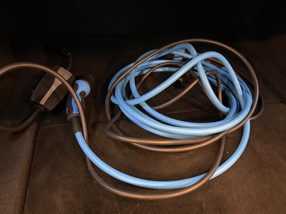 Tesla Model 3 RWD 4d