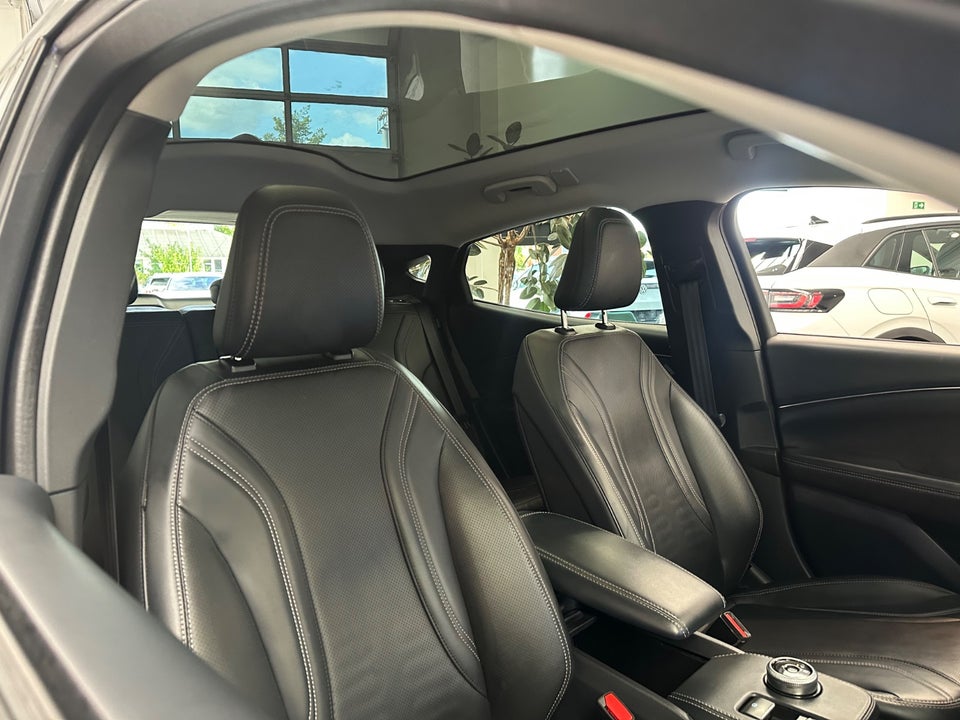 Ford Mustang Mach-E 98 Extended Range 5d