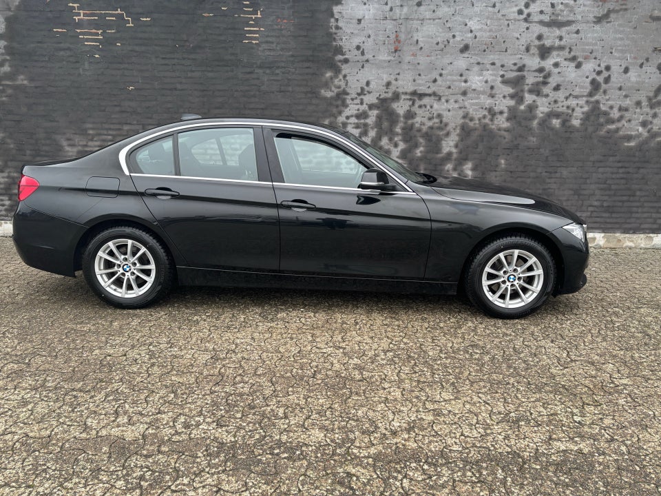 BMW 320i 2,0 Executive aut. 4d