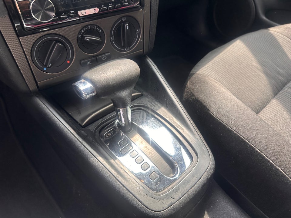 VW Bora 2,0 Comfortline aut. 4d