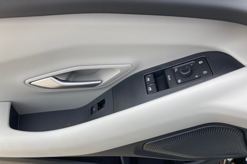 Ford Explorer 77 Premium Extended Range 5d