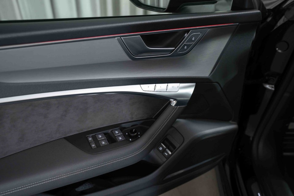 Audi A7 55 TFSi e S-line Sportback quattro S-tr. 5d