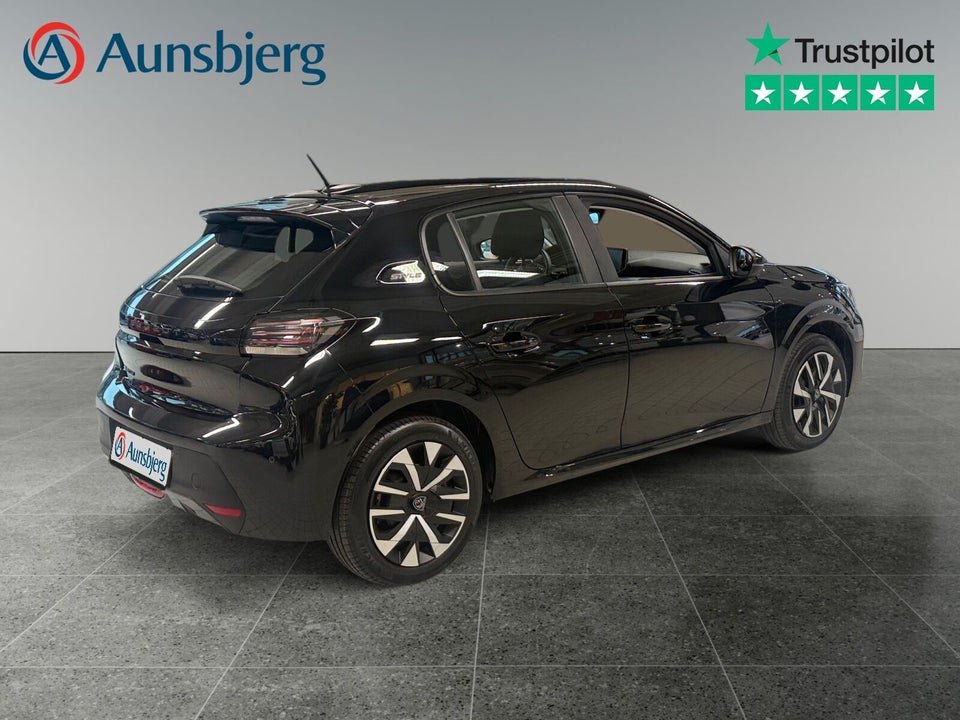 Peugeot e-208 50 Style 5d