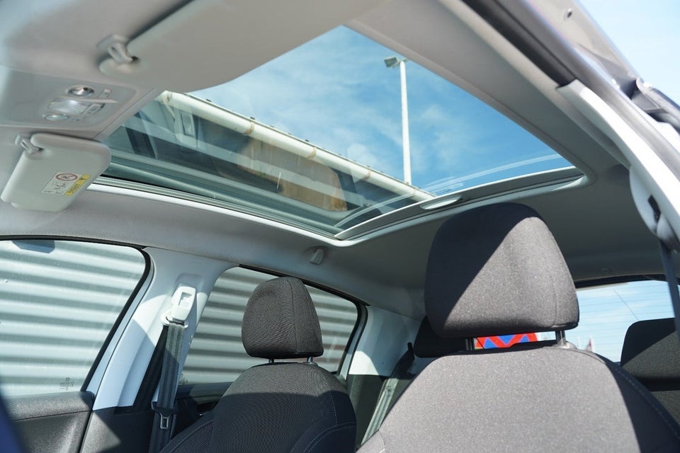 Peugeot 208 1,5 BlueHDi 100 Allure Sky 5d