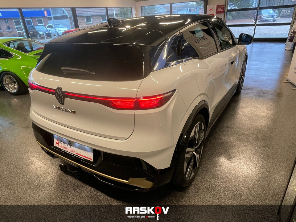 Renault Megane E-Tech 60 Iconic 5d