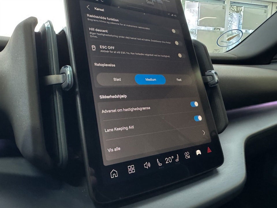 Volvo EX30 Extended Range Plus 5d