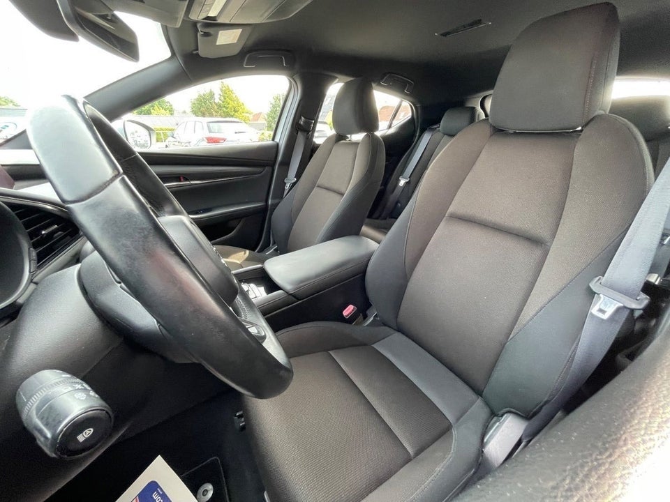 Mazda 3 1,8 SkyActiv-D 116 Sky aut. 5d