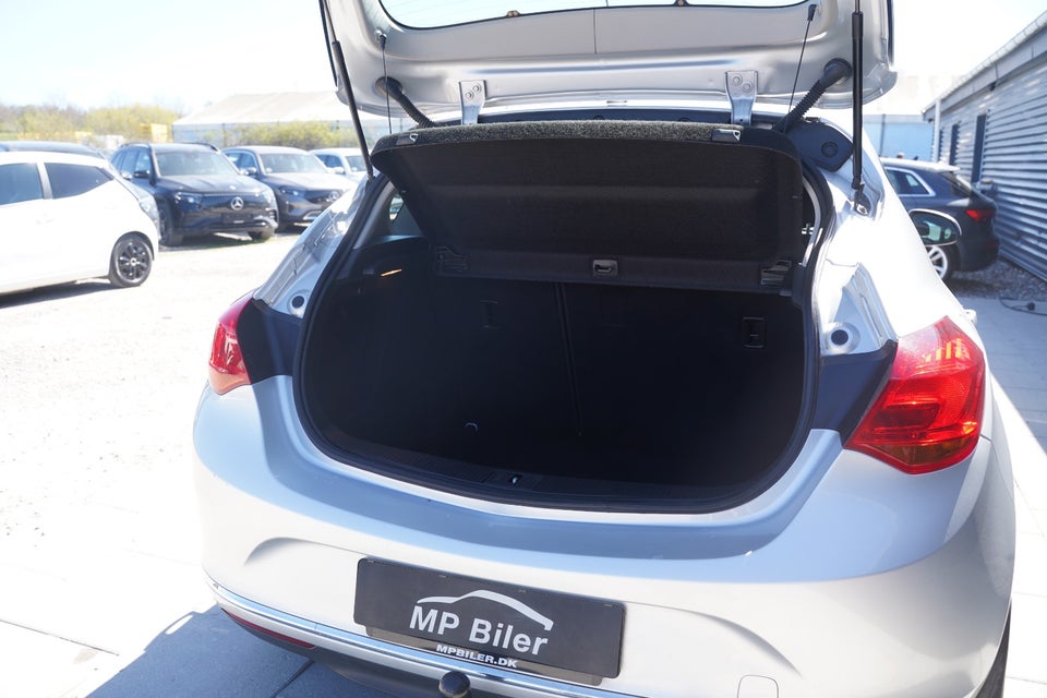 Opel Astra 1,4 100 Enjoy 5d