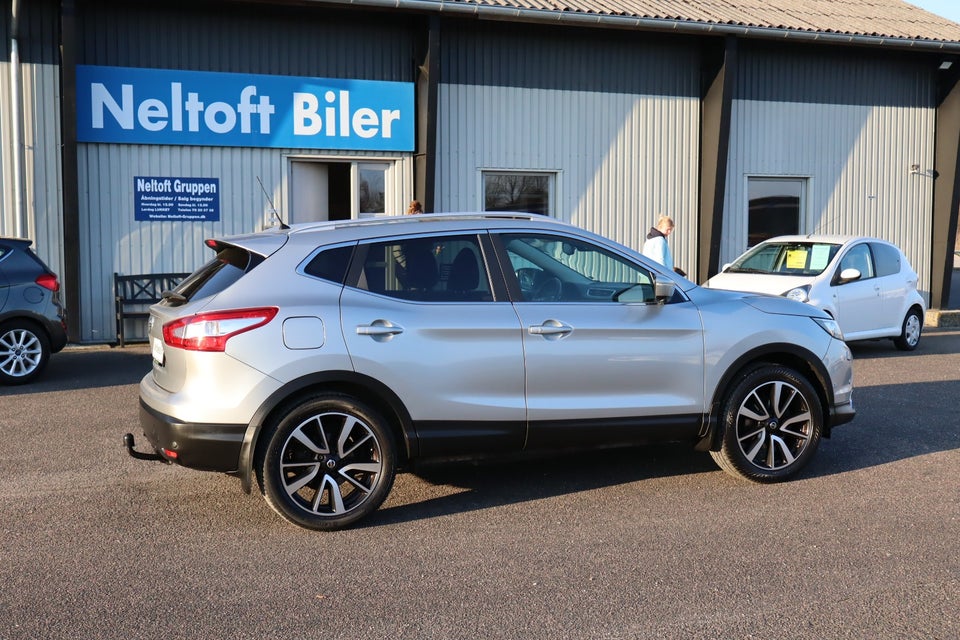 Nissan Qashqai 1,2 Dig-T 115 Tekna 5d