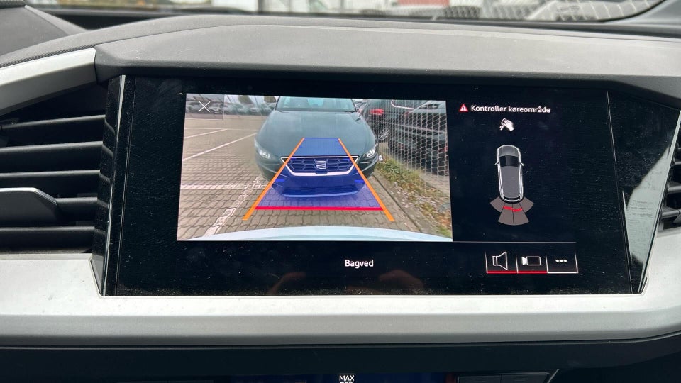 Audi Q4 e-tron 40 Attitude 5d