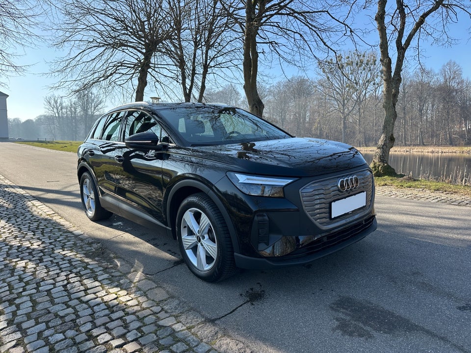 Audi Q4 e-tron 35 Advanced 5d