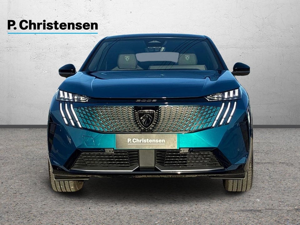 Peugeot e-3008 77 GT Pack 5d