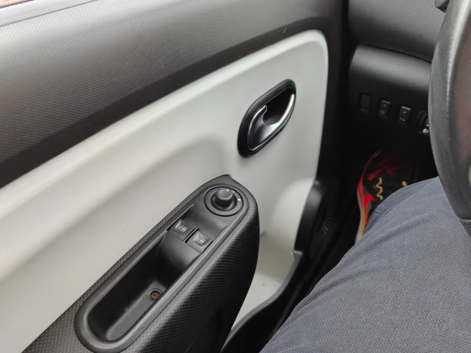 Renault Twingo 1,0 SCe 70 Expression 5d