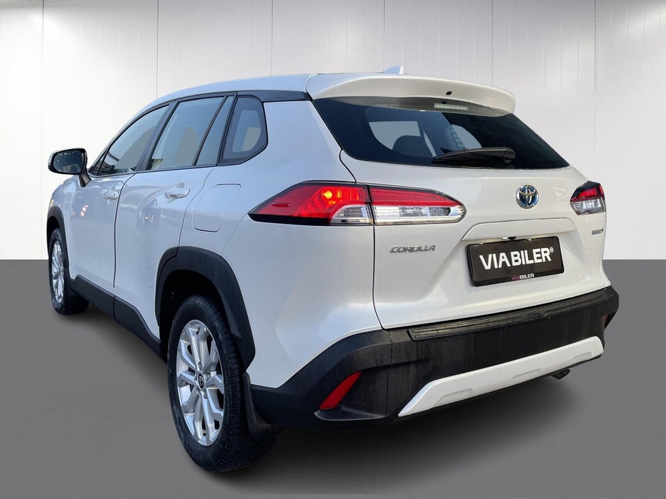 Toyota Corolla Cross 2,0 Hybrid Active CVT 5d