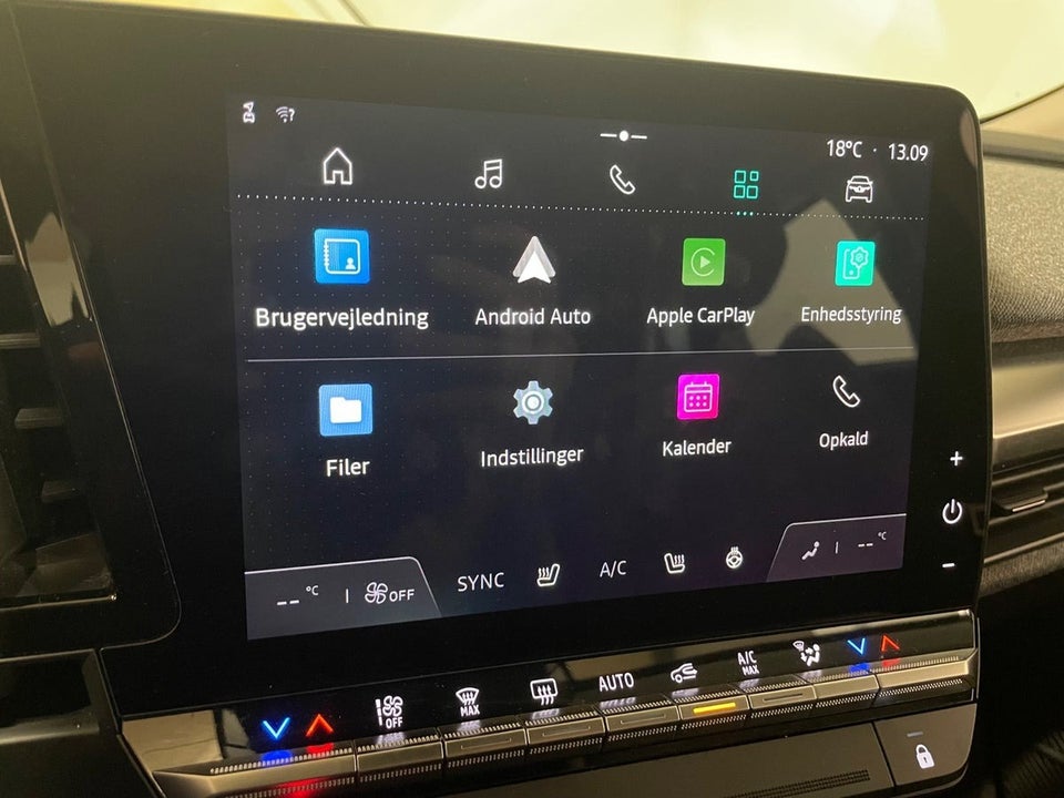 Renault Megane E-Tech 40 Equilibre 5d