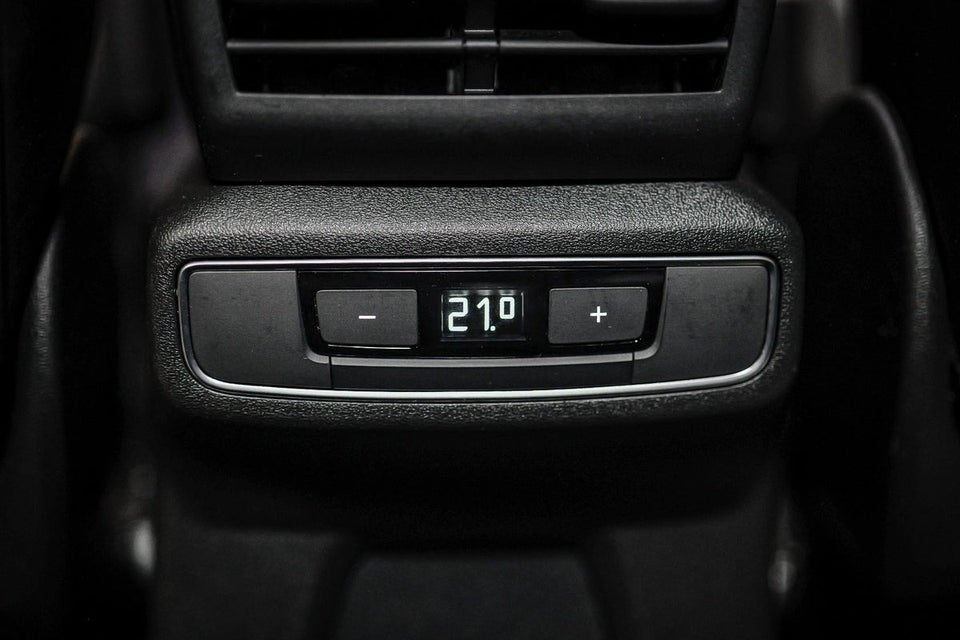 Audi Q4 e-tron 40 S-line 5d