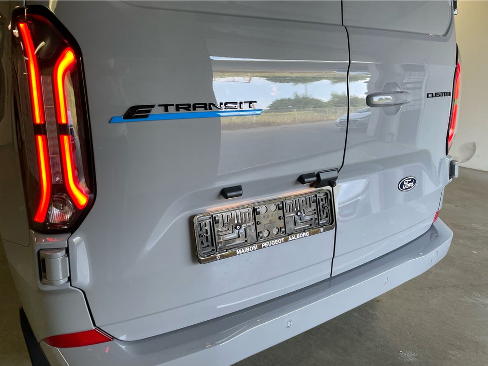 Ford E-Transit Custom 320 L1 71 Limited