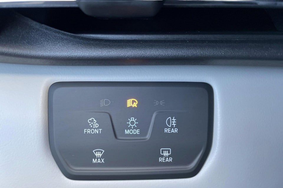 Ford Explorer 77 Premium Extended Range 5d