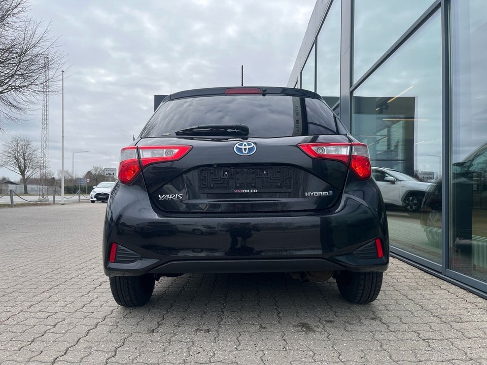 Toyota Yaris 1,5 Hybrid H2 Premium e-CVT 5d