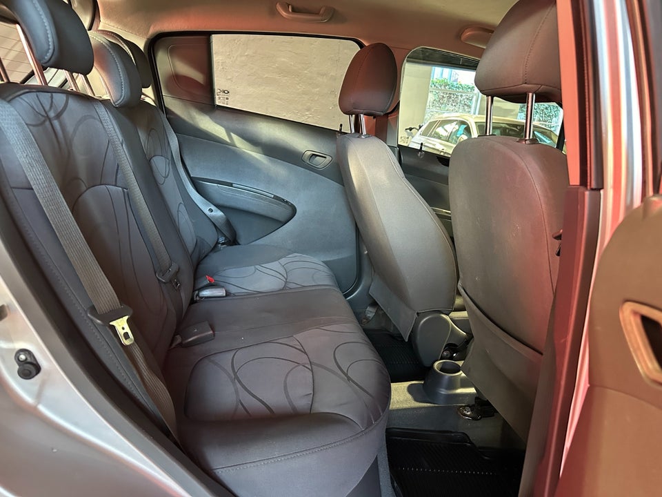 Chevrolet Spark 1,0 LS 5d