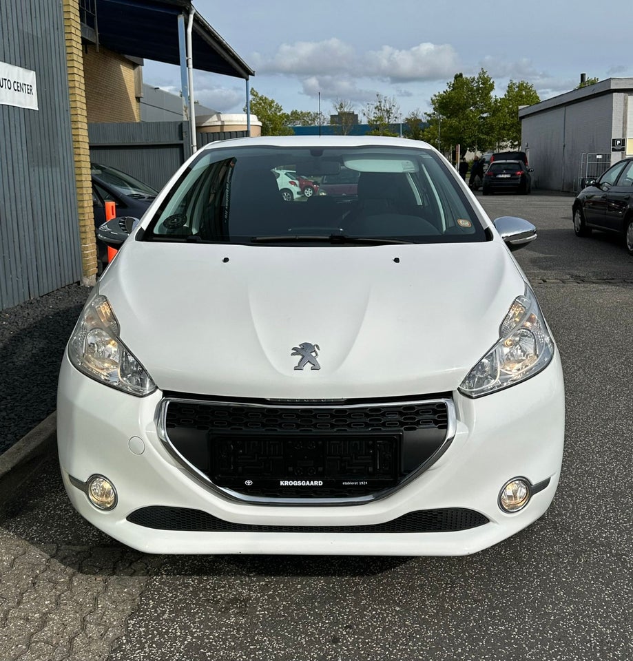 Peugeot 208 1,0 VTi Active+ 5d