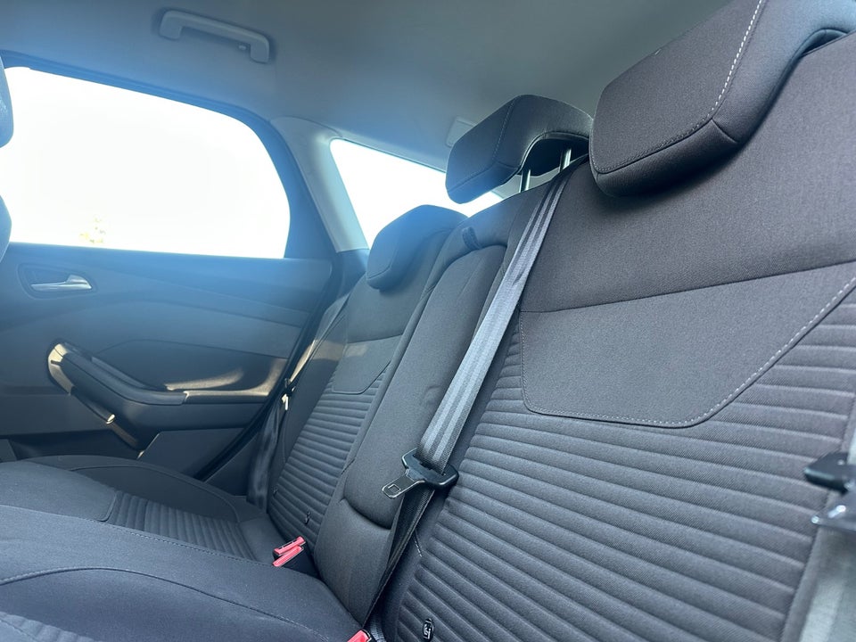 Ford Focus 1,0 SCTi 125 Titanium stc. 5d