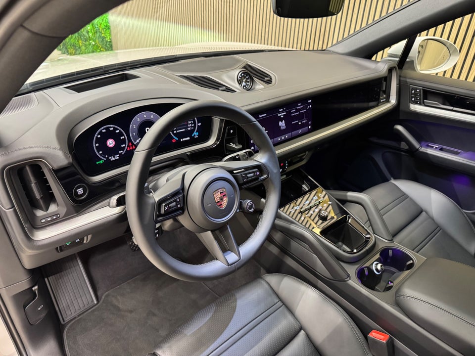 Porsche Cayenne 3,0 E-Hybrid Coupé Tiptr. 5d