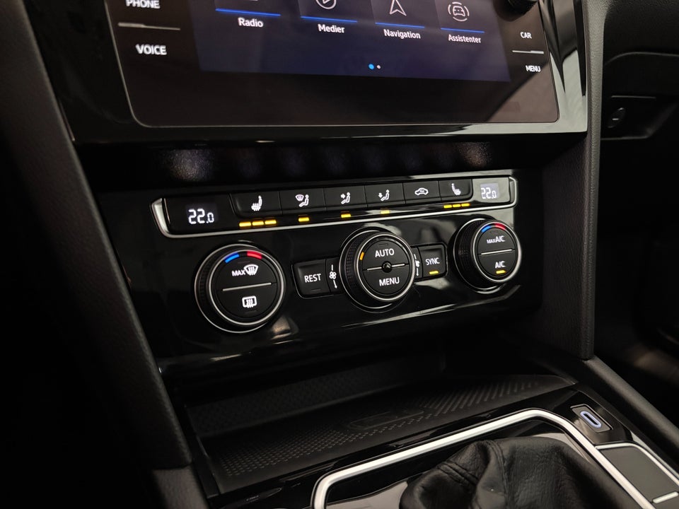 VW Passat 1,5 TSi 150 Elegance+ Variant DSG 5d