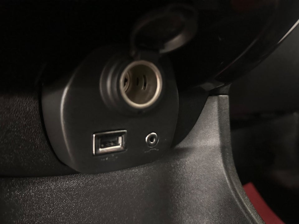 Peugeot 108 1,0 e-VTi 72 Allure+ 5d