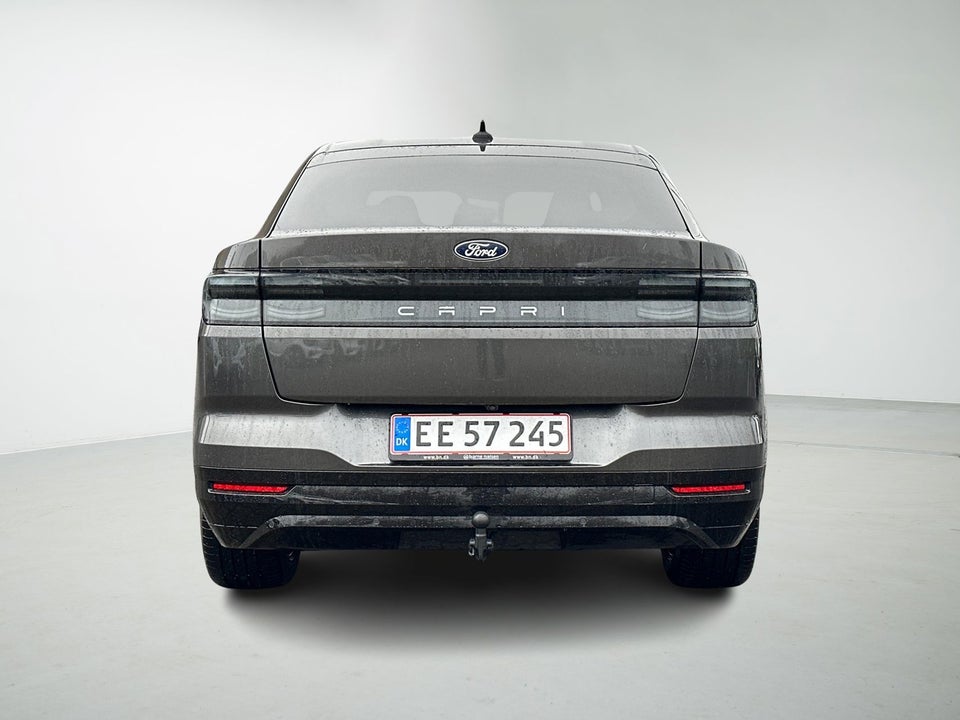 Ford Capri 82 Premium Extended Range 5d