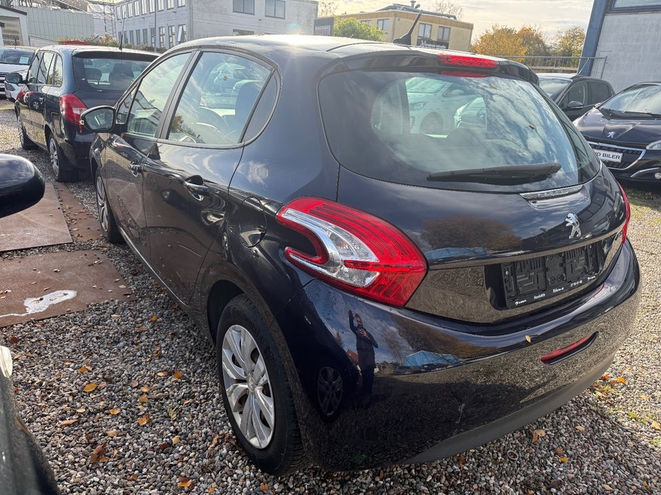 Peugeot 208 1,2 VTi Active 5d