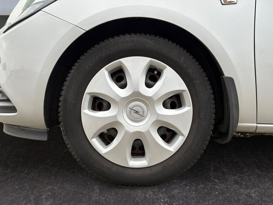 Opel Corsa 1,4 16V Enjoy 5d