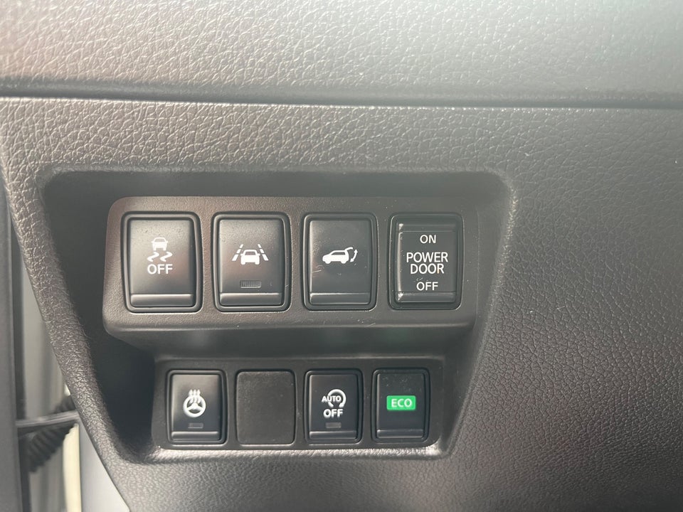 Nissan X-Trail 2,0 dCi 177 Tekna X-tr. 4WD 5d