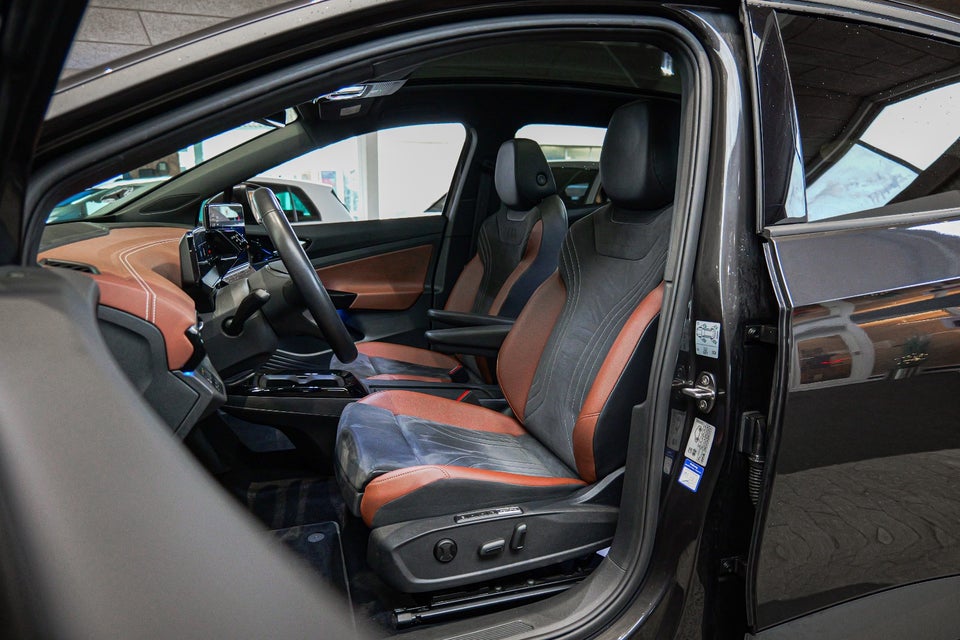 VW ID.4 77 Pro Performance Tech 5d