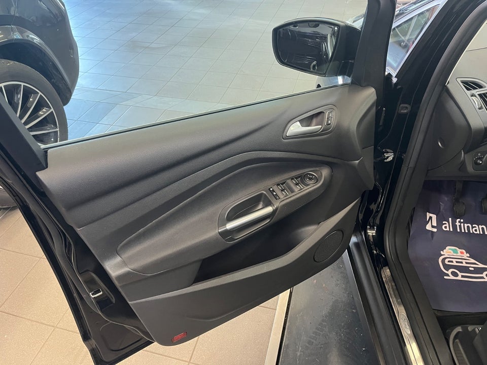 Ford C-MAX 1,0 SCTi 125 Titanium 5d