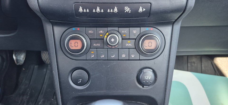 Nissan Qashqai 1,6 Tekna 5d