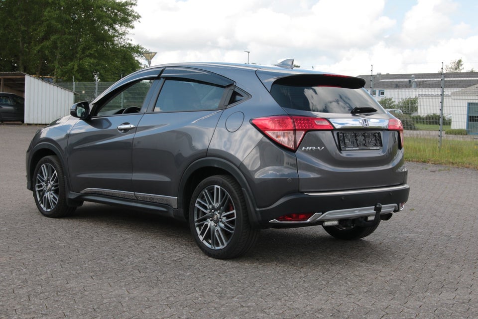 Honda HR-V 1,5 i-VTEC Elegance 5d