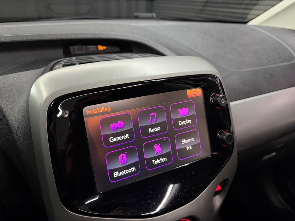 Toyota Aygo 1,0 VVT-i x-wave Sky 5d