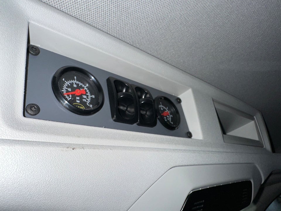 VW Crafter 35 2,0 TDi 177 Kassevogn L4H3 aut.