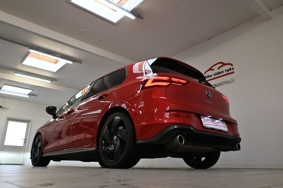 VW Golf VIII 2,0 GTi DSG 5d