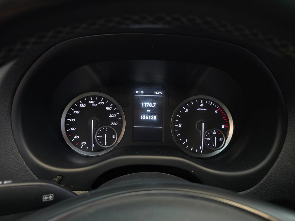 Mercedes Vito 114 1,8 CDi Kassevogn L FWD