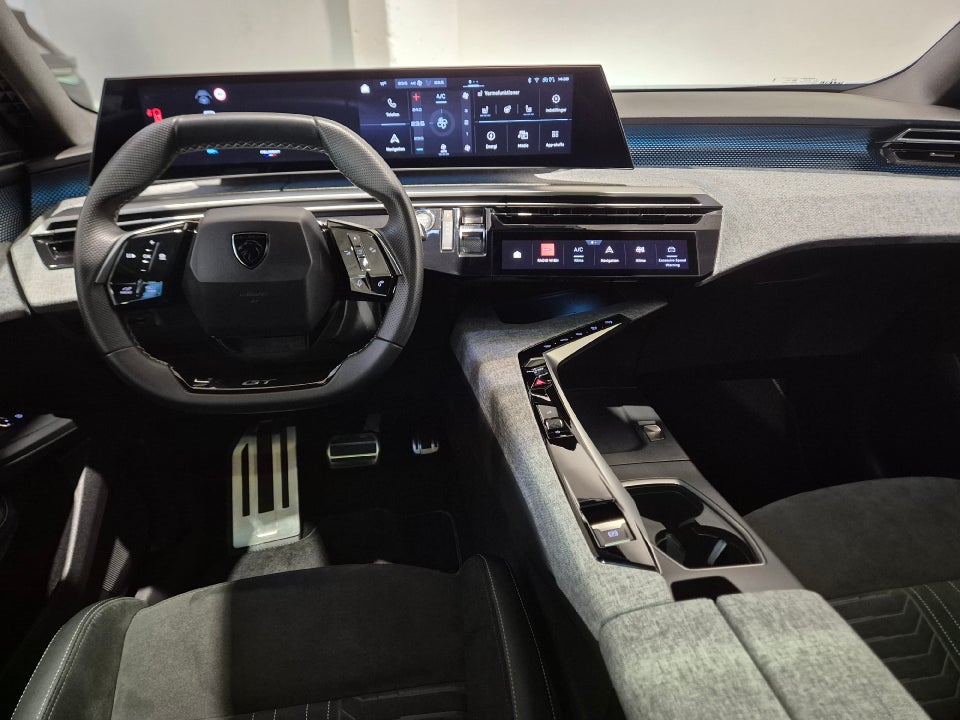 Peugeot e-5008 77 GT Pack 7prs 5d