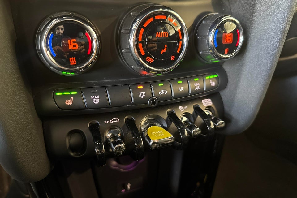 MINI Cooper SE Classic Trim 3d